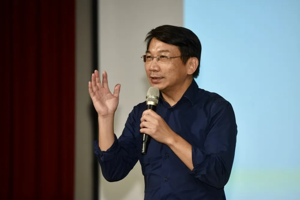 柯文哲談友中如「深入虎穴」　徐永明反批：比較像話唬爛