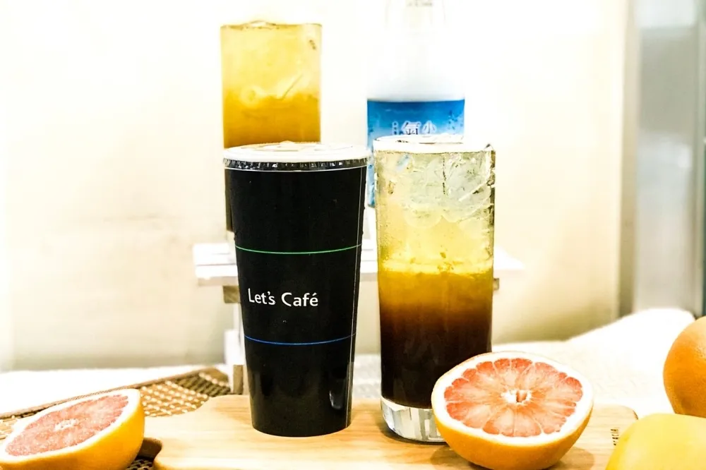 水果＋咖啡？全家 Let’s Café 將於 6/19 推出「陽光紅柚氣泡特調」