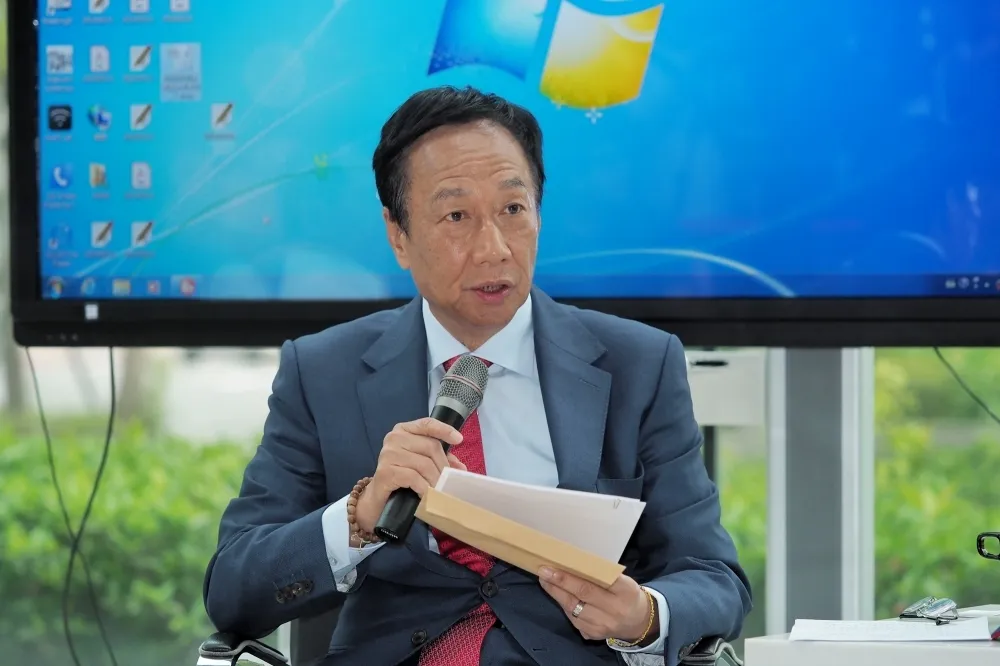 【藍初選公約】郭台銘拒簽、韓國瑜會簽　黨中央：不影響資格