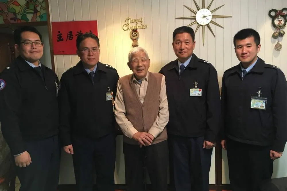 遭中國擊落俘虜多年　空軍「黑貓」U2飛行員張立義91歲病逝