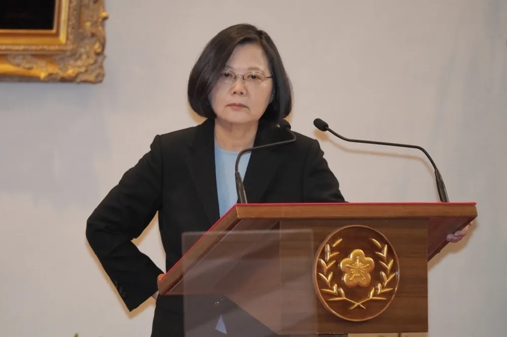 【撐住香港】反送中濺血　蔡英文震驚：可見台灣擁有選擇的可貴