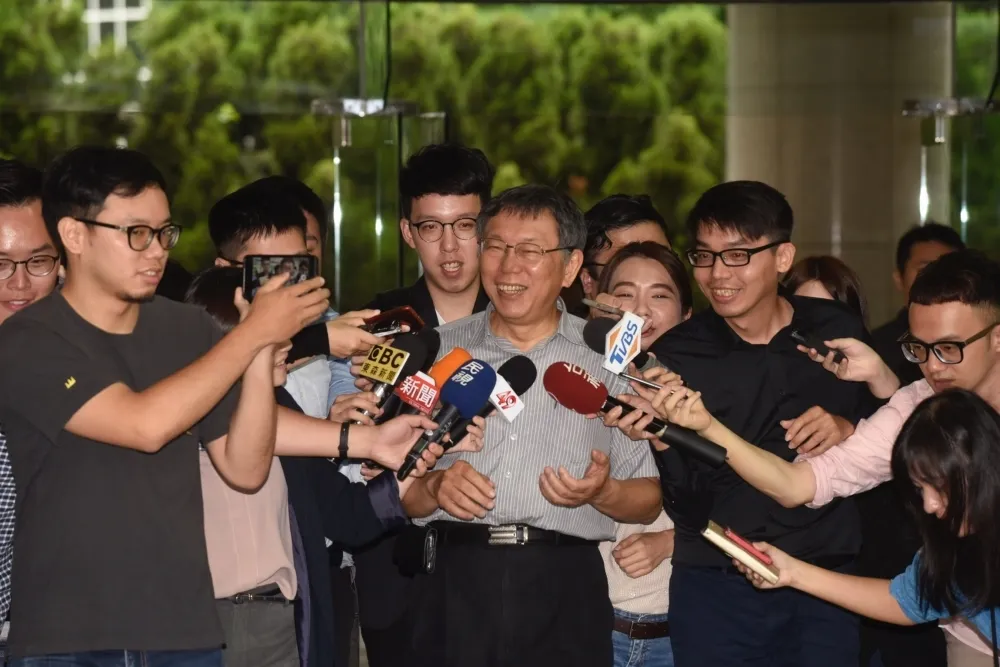 酸蔡英文「皇上」挨批　柯文哲：習近平在北京稱帝干我何事？