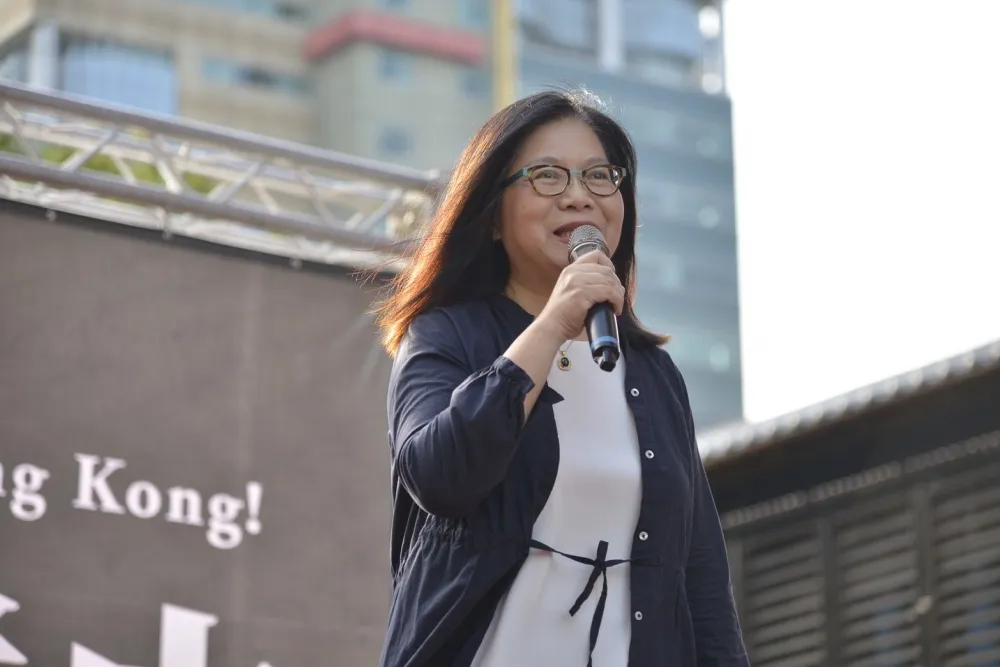 【挺港反送中】管碧玲嗆港府「暫緩你的頭」　同意民團4大訴求