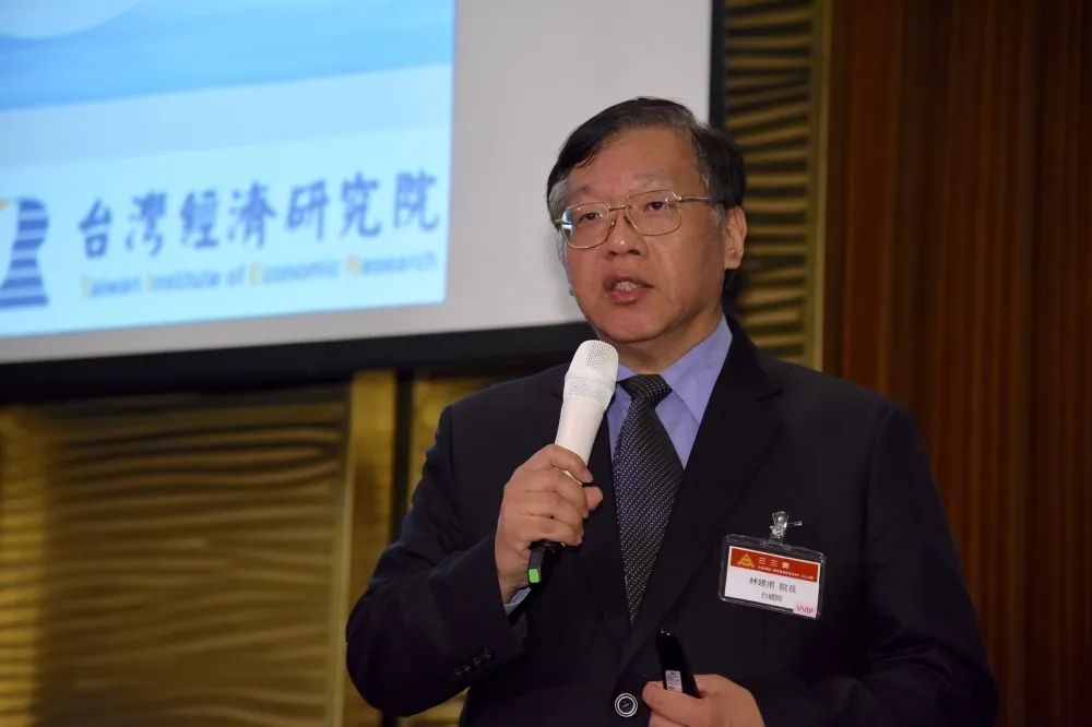 打破「土包子」負面標籤　韓國瑜找台政大學者組國政顧問團