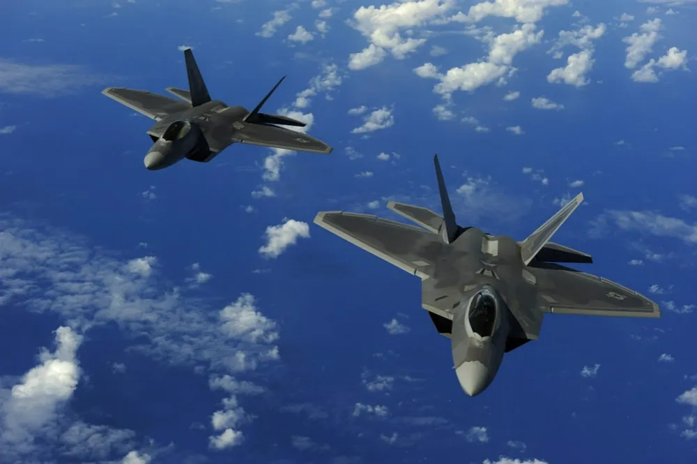 【8成妥善率門檻】美空軍將領坦承　F-22「猛禽」戰機確定無法達標