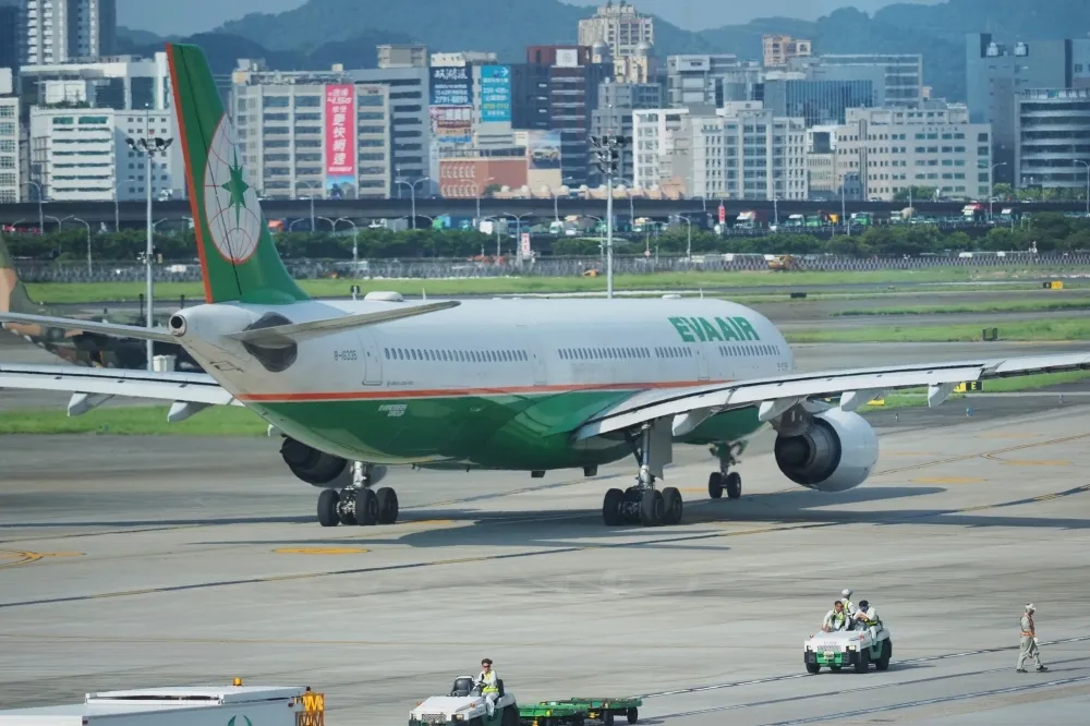 長榮績優空姐走私黃金　遭記一大過停飛11個月