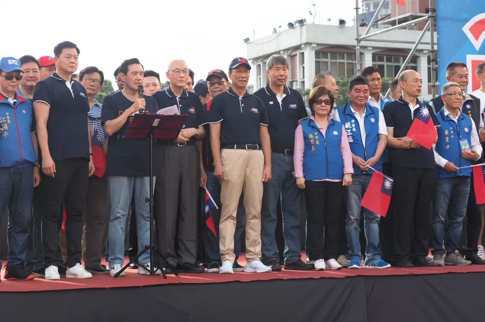 【黨中央喊卡】邀郭台銘凱道上簽初選公約　各陣營不滿淪為個人造勢