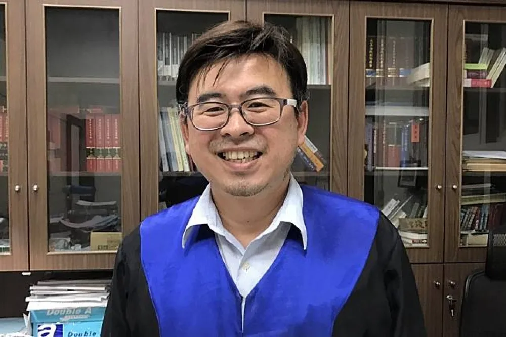 對有罪判決保有至少覆判一次的權利　《兩公約》效力大於一般法
