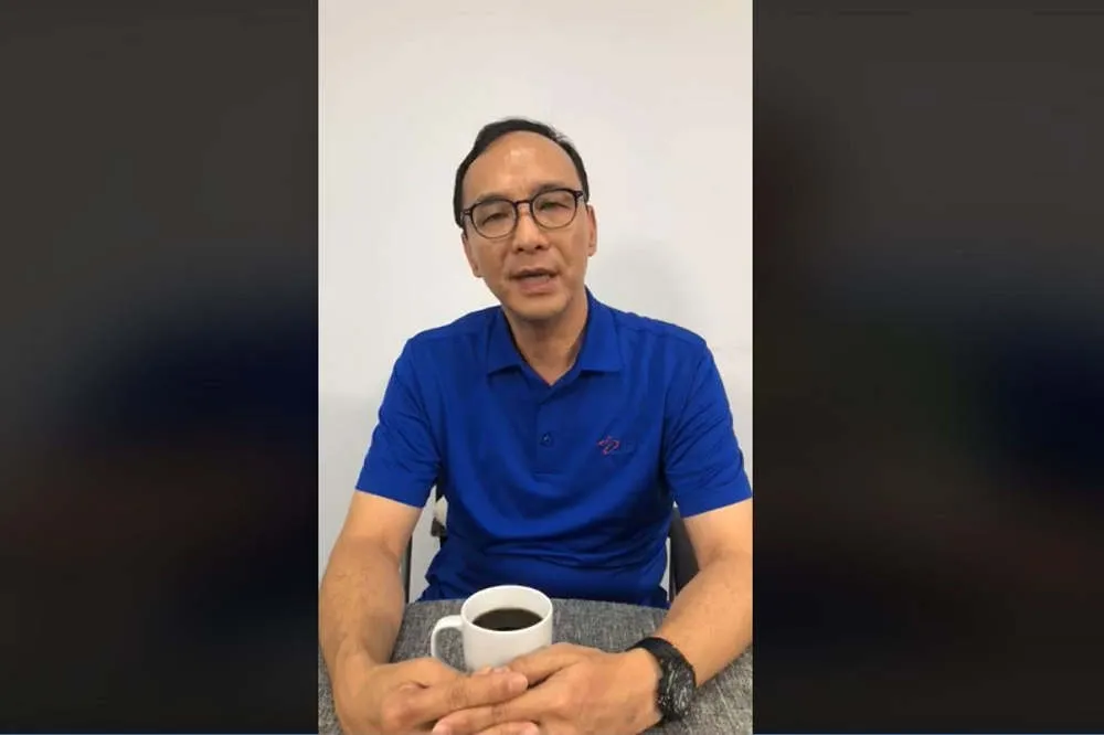 民調結束朱立倫開直播談內心話　「做自己」比較好