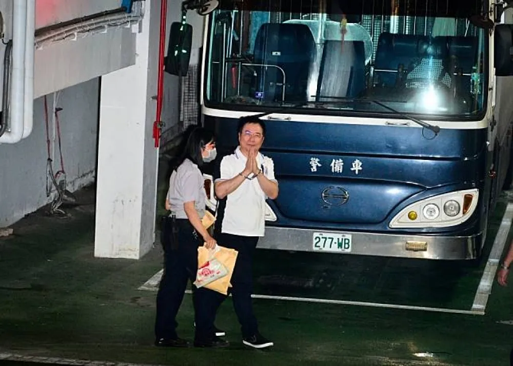 蔡正元所涉犯罪所得流入香港帳戶　名下無資產只剩通告費