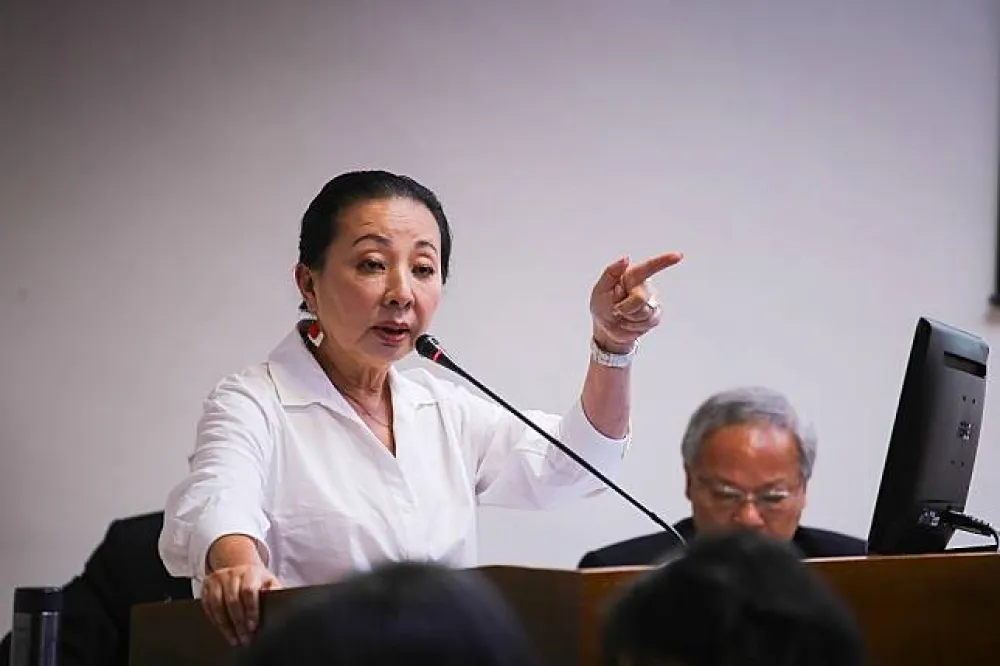 前瞻食安編30億蓋新大樓　張花冠跟小英說：2億就OK