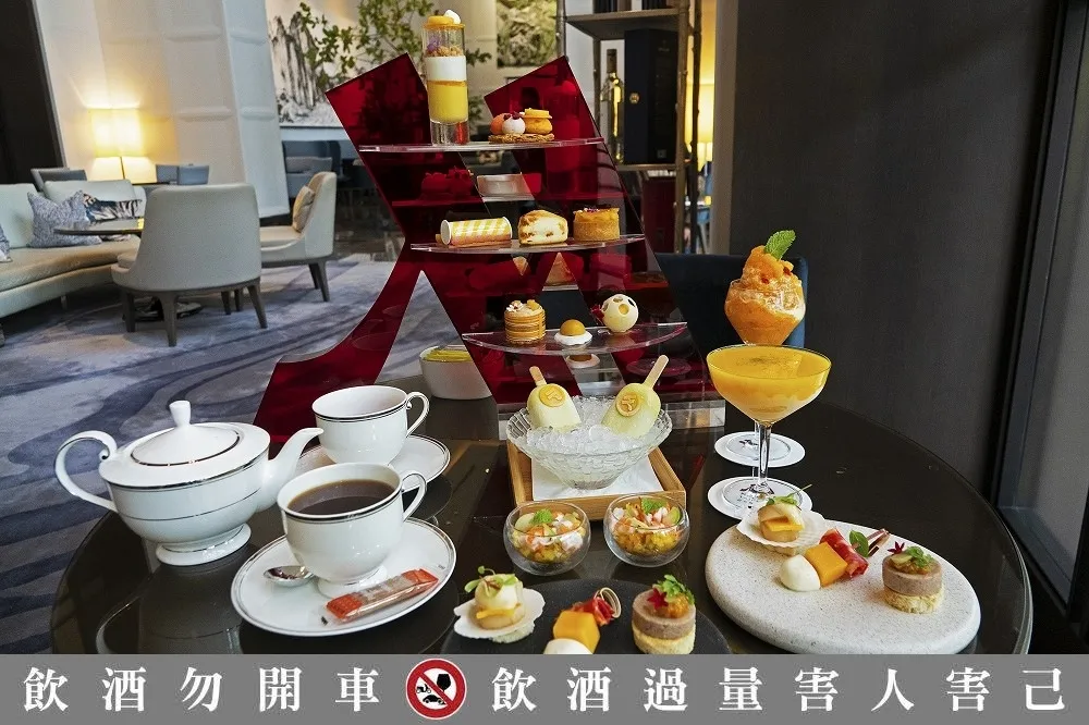 【有片】9 款甜點 X 4 款鹹點 X 2 杯飲料讓你吃飽喝滿！台北萬豪酒店夏季限定「金奇四女神」芒果下午茶