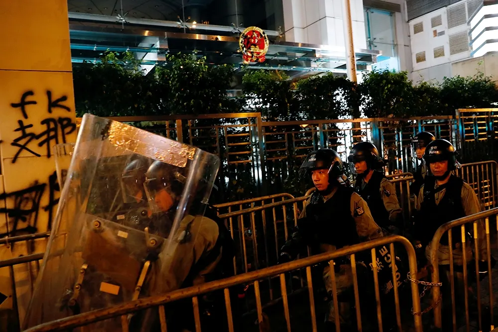 【香港反送中】 中媒發動輿論戰扣「港獨」帽子　香港恐進入緊急狀態