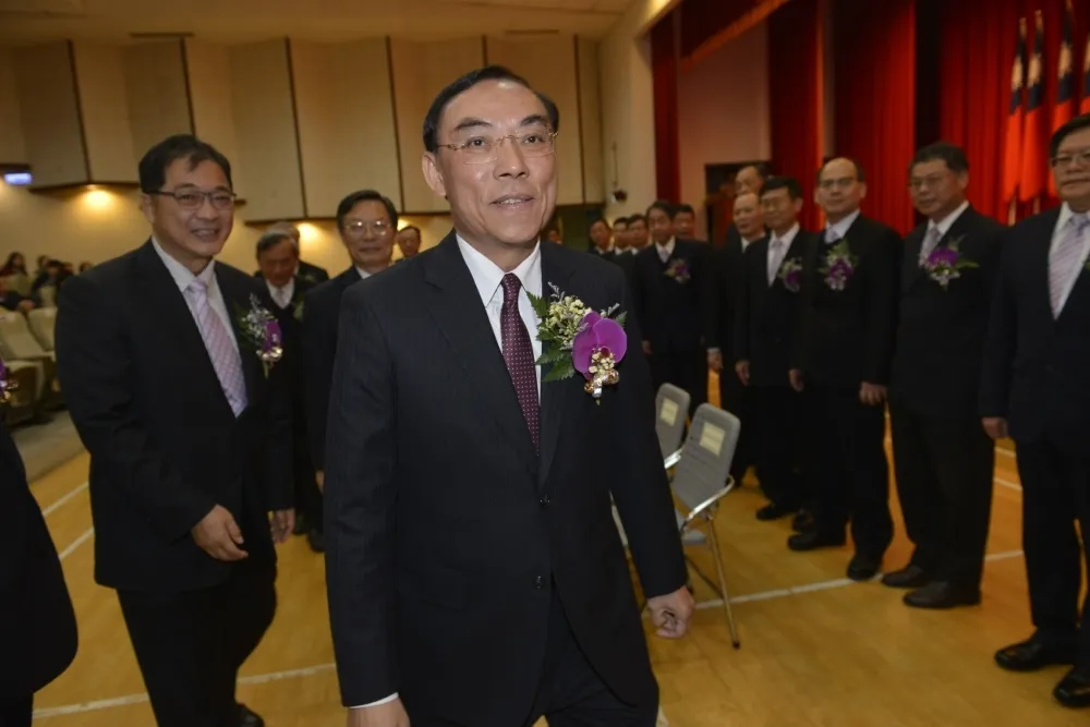 調查局辦國安局私菸案　法務部長：沒所謂「小弟辦大哥」的事