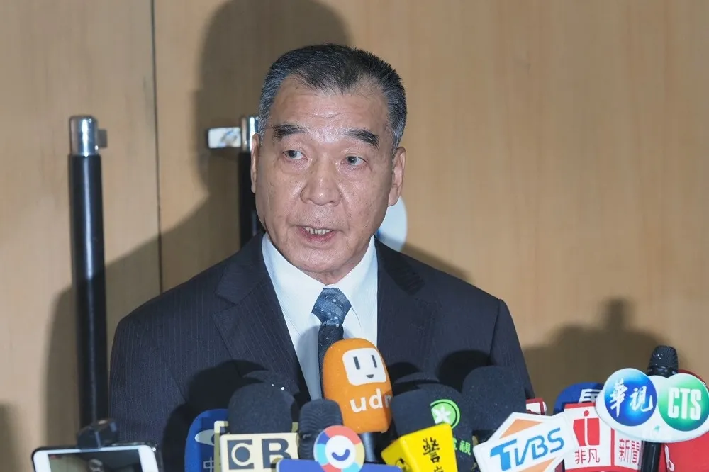 【國安局私菸風波】「兩皮將軍」邱國正救火　保證不「秋後算帳」