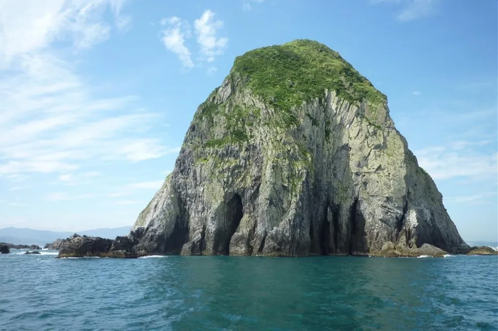 台灣離島 6 大跳島新玩法！夏日來去台灣離島大玩特玩