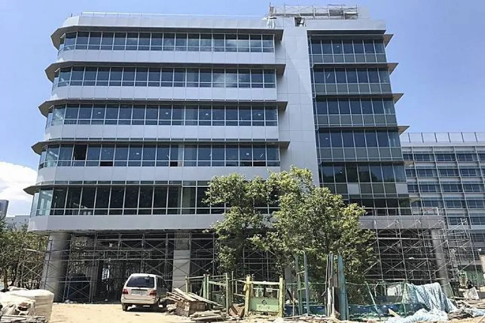 【消失的實驗室】黃國昌再槓食藥署　臉書批：「無恥」