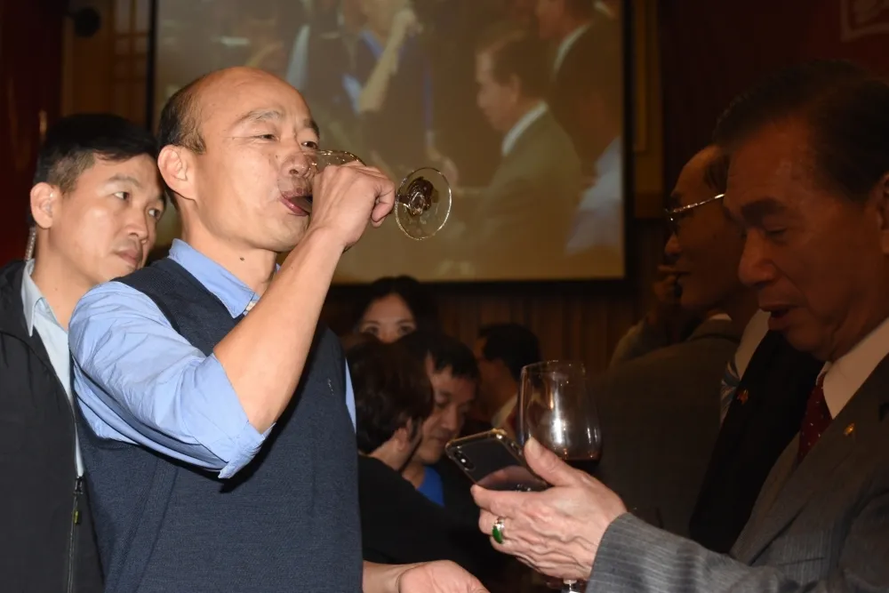 藍營大老喊話要韓發誓戒酒　韓國瑜：就任市長半年來沒醉過