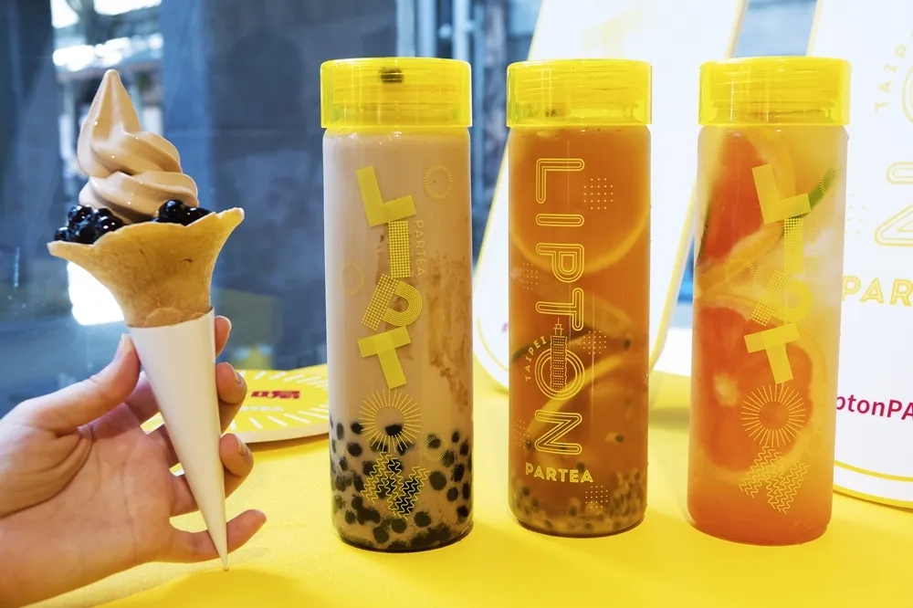 【有片】「立頓玩茶鋪」期間限定華山快閃！日本 IG 爆紅自由搭飲品登台　還有必吃隱藏版「立頓珍珠奶茶霜淇淋」