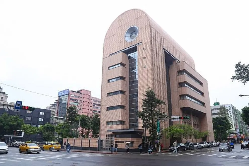 社評：婦聯會只是還錢　不是捐錢