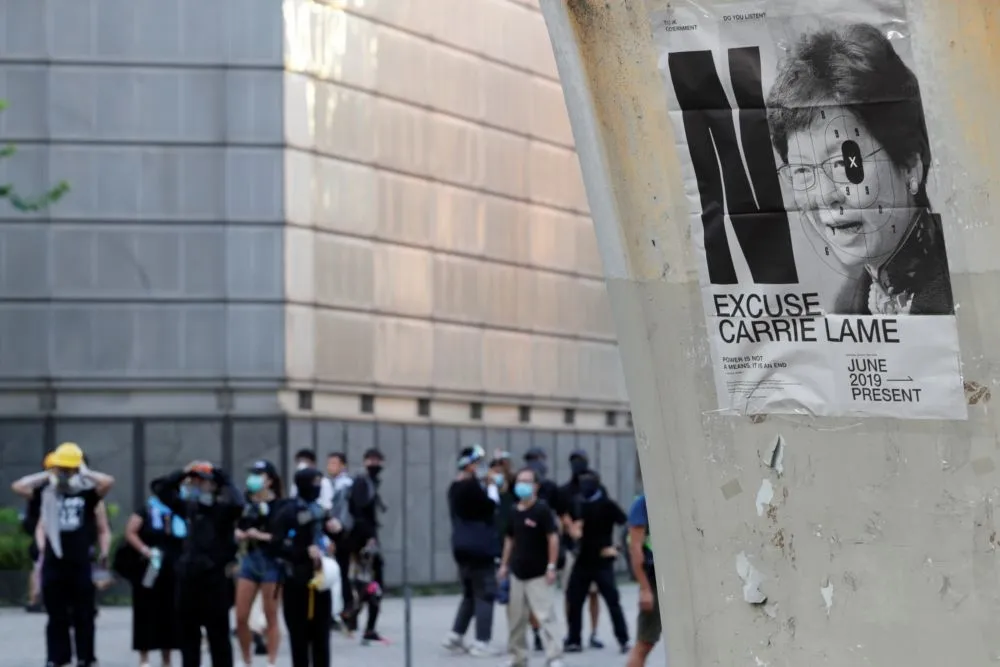【香港反送中】美駐港領事見黃之鋒　中國外交部跳腳：立即停止插手香港事務
