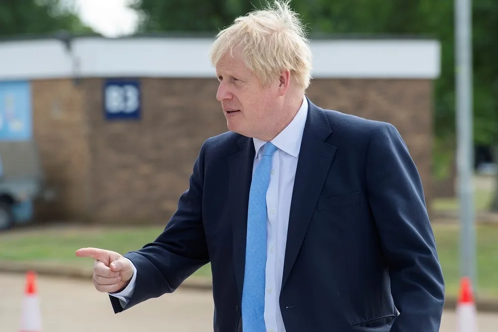 「要讓罪犯感到恐懼」　英國首相強森提議新增1萬個監獄床位