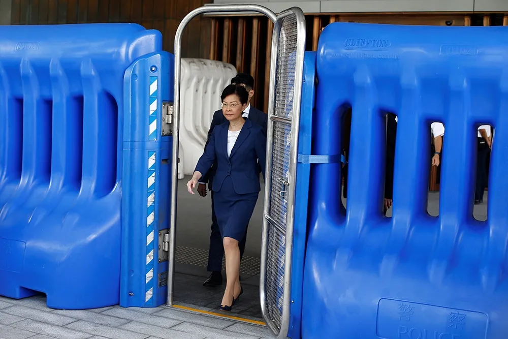 【香港反送中】林鄭指港警以最低武力執法　拒答是否有自主權撤回「送中」條例