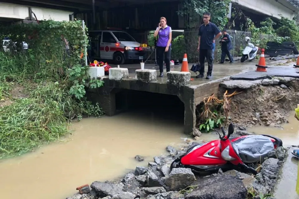 【暴雨奪命】岡山女騎士上班落水亡　台南轎車「滅頂」駕駛急逃