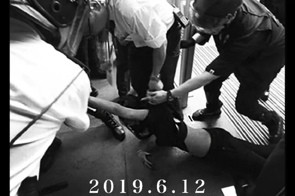 他們羞辱妳　是想要讓妳後悔參加革命