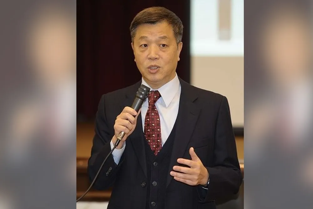 前勞動部長陳雄文接任高雄副市長　助韓推青年創業