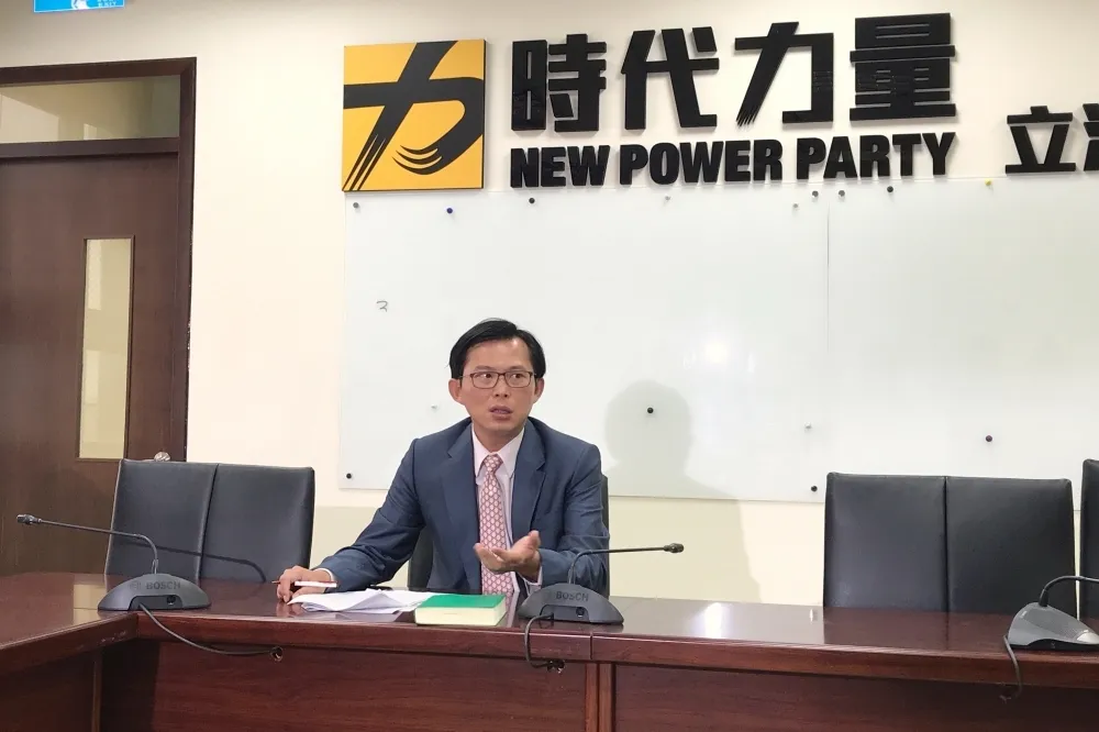 黃國昌確定不競選連任　改推賴嘉倫接棒參選汐止區立委