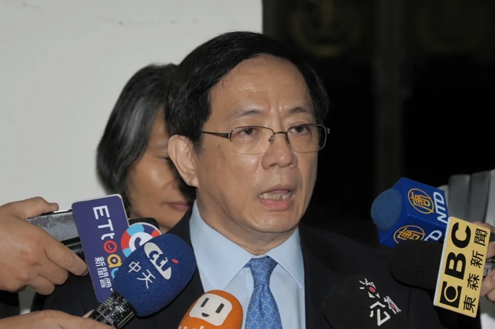 【違法兼職案】管中閔引報導自清「總統也曾寫社論」　反控監院濫權調查所得