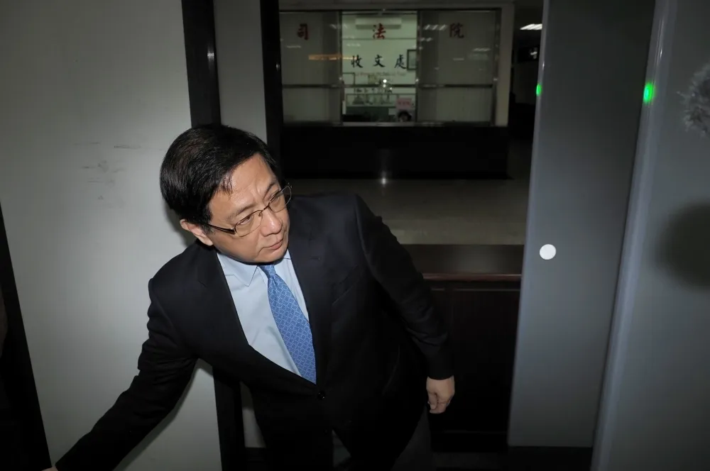 管中閔二度親上火線就六大爭點攻防　訂9月2日宣判