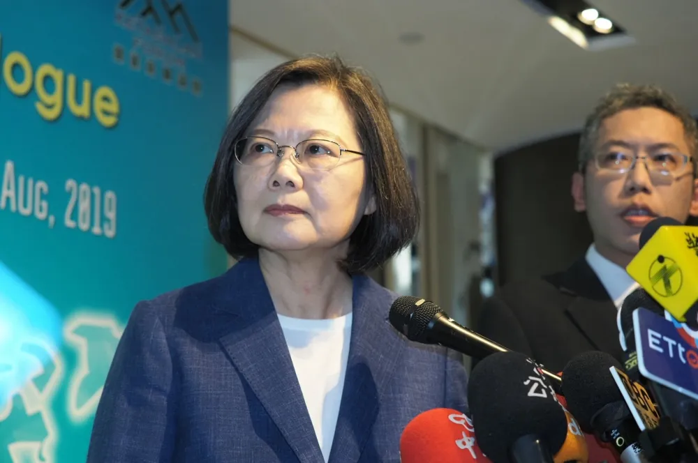 「民主國家正遭遇考驗」　蔡英文：台灣堅拒恐嚇、捍衛自己