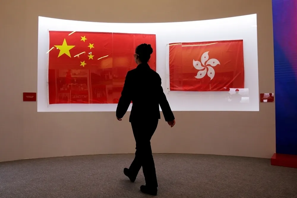「港人身份認同」影響了對港警的信任（解讀港警系列二)