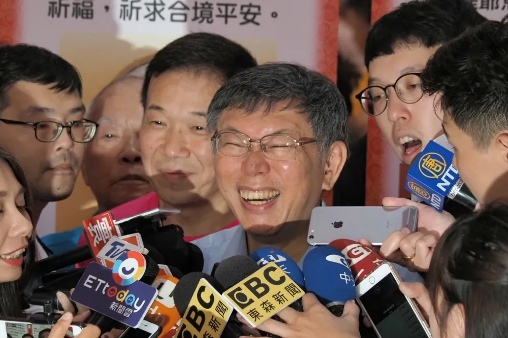 嗆蔡英文的台灣價值「啼笑皆非」　柯文哲：小英不要再躲了！