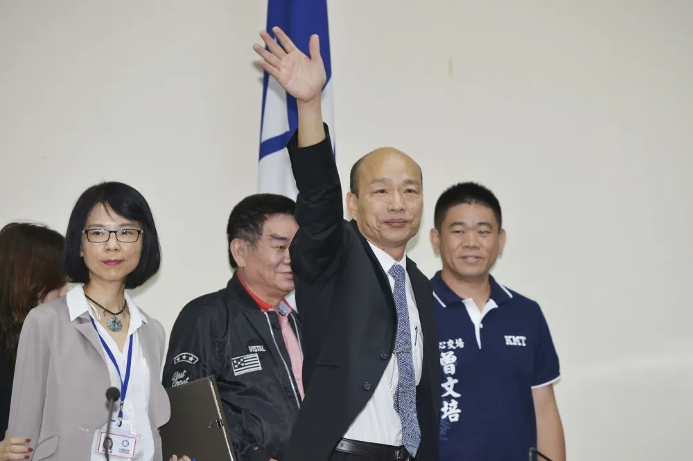 【化妝師失能】藍營文傳會看不到戰力　缺議題主導權黨內焦慮倍增