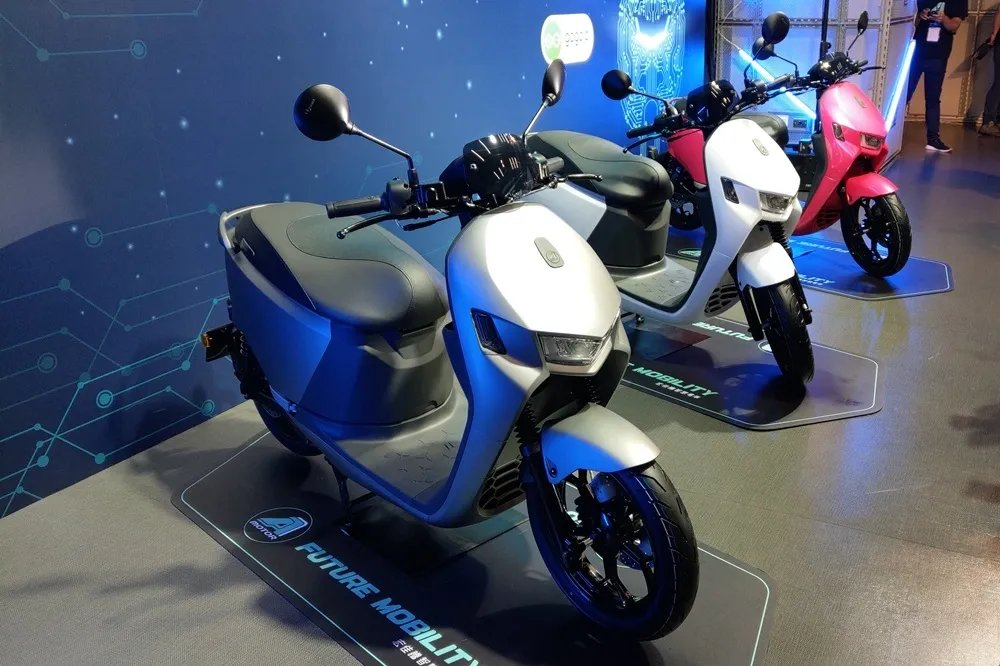 【新品直擊】8/29 開放預購！宏佳騰全新智慧電車品牌 A Motor　聯手 Gogoro Network 推出首款 Ai-1 Sport 