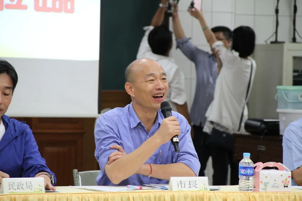 韓國瑜「鳳走雞來說」惹議　柯文哲勸他：少講話算了