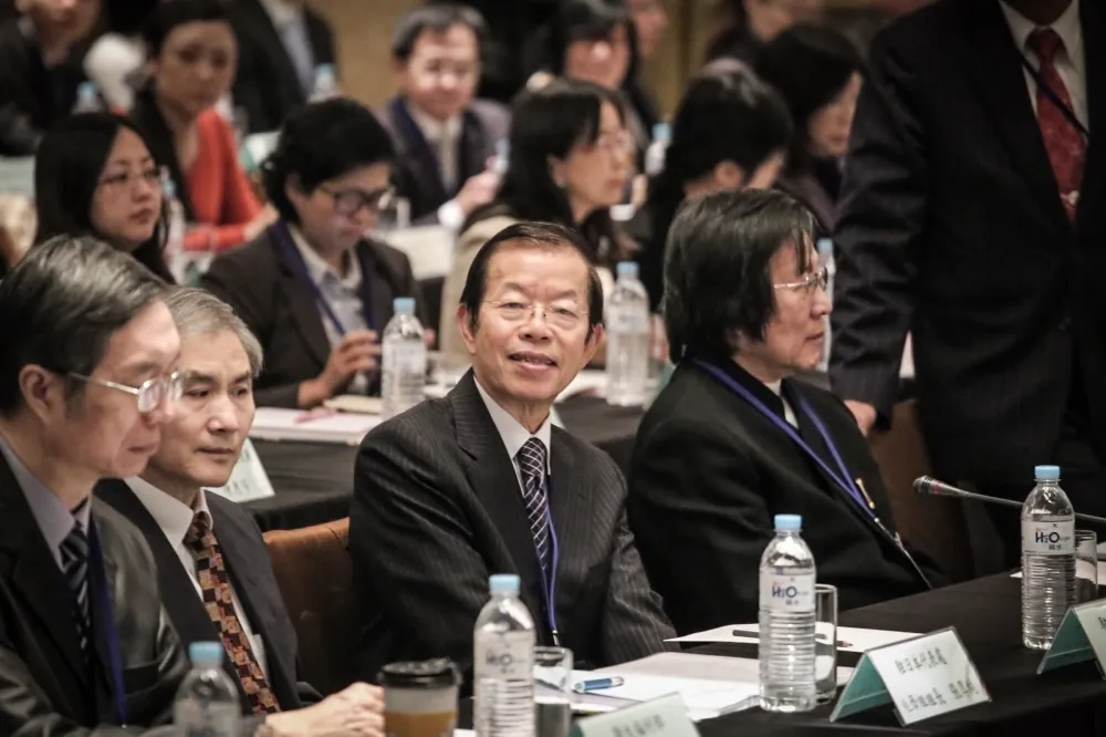 台女在日本腦出血「沒保險」醫費破千萬　謝長廷：仍全力協助