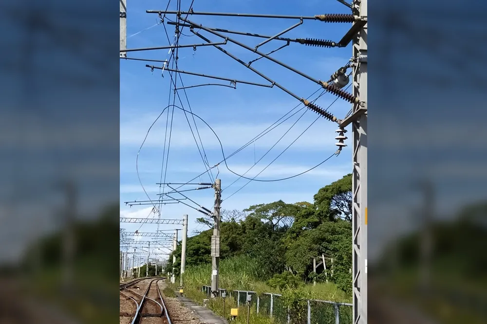 【快訊】集電弓出狀況　台鐵新竹北湖站東、西雙線不通