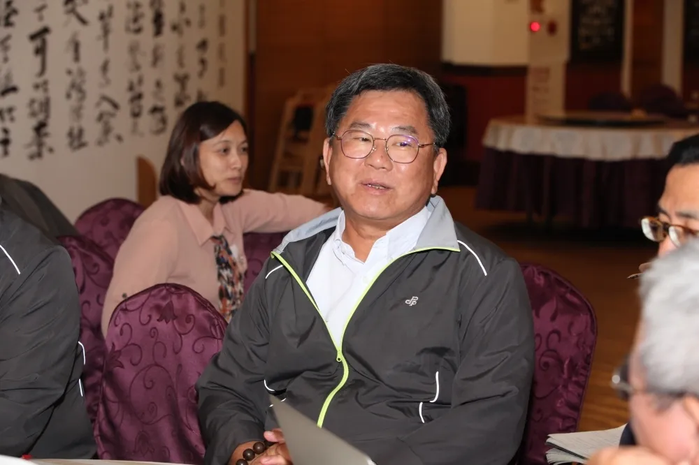 【黑暗兵法明文掉錢】300萬掉高鐵　網熱議：可能是柯文哲給民進黨的警告