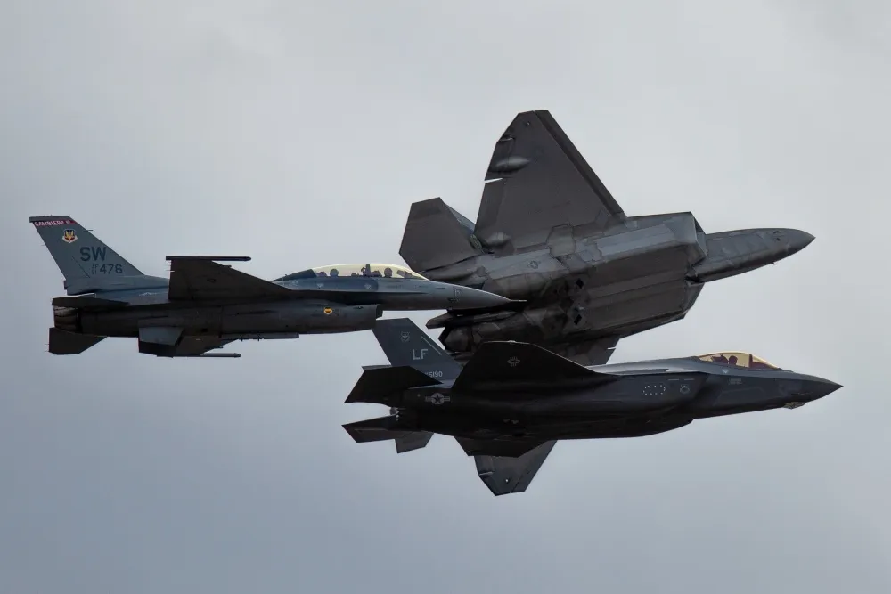 【8成妥善率門檻】美軍坦承標準太高　F-22與F-35兩款匿蹤戰機確無法達標