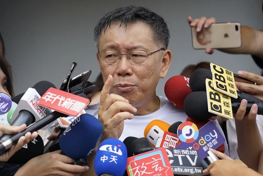 【阿北脫粉潮】天天失言犯眾怒　柯文哲讚數暴跌剩1字頭