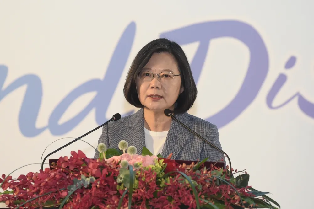 蔡英文不滿被指學歷造假而提告　《外交家》：有如當年歐巴馬出生證明遭質疑