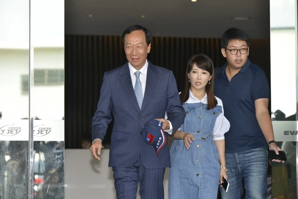 郭台銘913宣布退黨參選？　郭辦：下周二前一定有答案