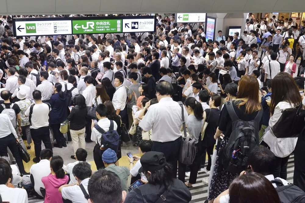 颱風法西造成日本3人死、逾60傷　1萬4000名旅客被迫滯留成田機場　