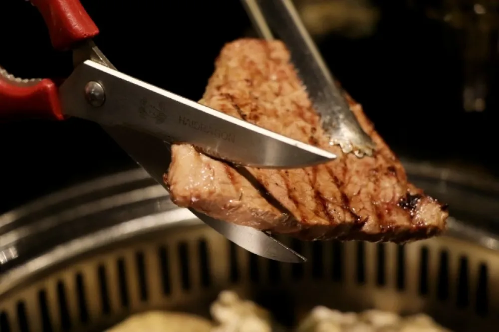 中秋烤肉來這！「響燒肉」、「熊一」9/13~/15 提前訂位送美國雪花牛　身分證有 8、1、5 熊一再送你痛風餐