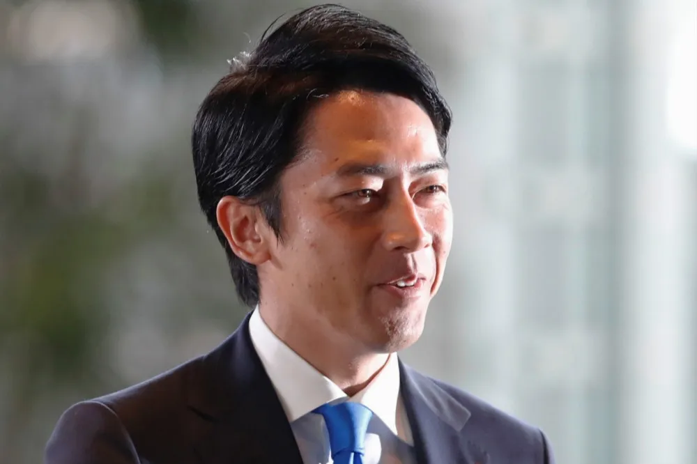 【安倍新內閣】原外長轉任防衛大臣　政壇明星小泉進次郎首次入閣