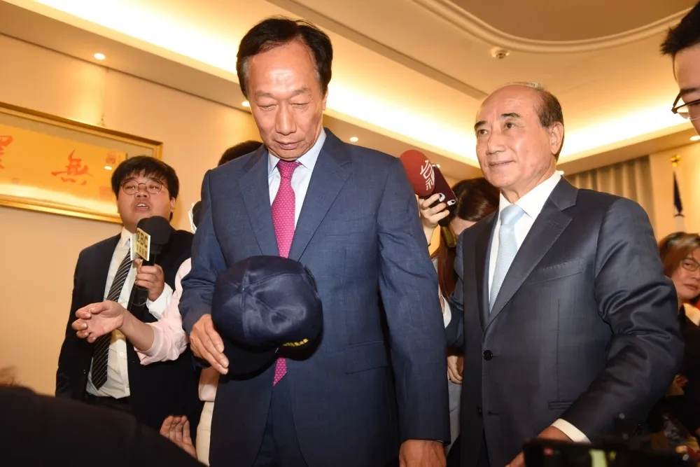【郭怒退黨】洪秀柱緩頰　青年部主任酸：政壇乃哥真霸氣